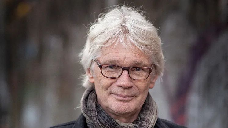 Inbjudan till debattkväll no 133 med journalisten och författaren Lars Åberg - påminnelse