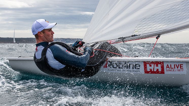 Hermann Tomasgaard, som vant bronse i OL i 2021, stiller i spissen for en norsk tropp på syv seilere i EM i OL-klassene ILCA 6 og ILCA 7.