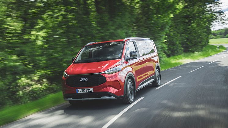Ford Tourneo Custom Active (7).jpg