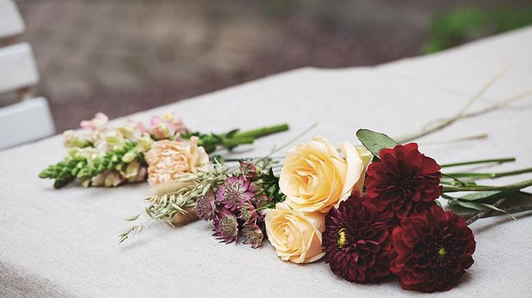 Skillad Floral Design bjuder in till bordsinspiration och kräftskiva.