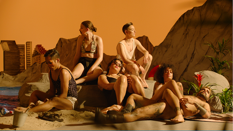 Sommernatt ved stranden – en filmkabaret av Kirsten Astrup & Maria Bordorff
