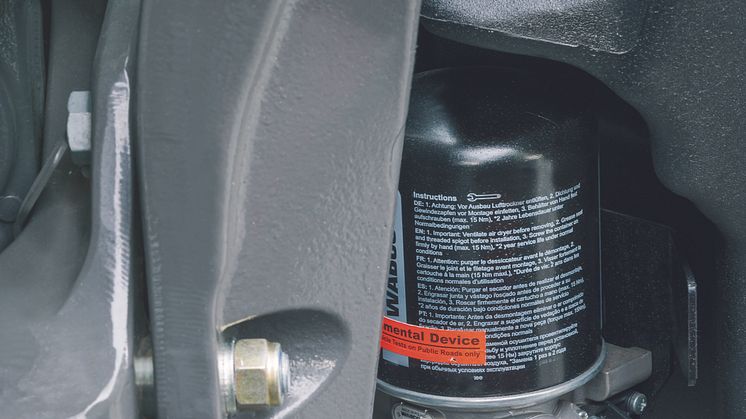 ARION 400 The new compressed air drier increases the service life and safety of the braking system.