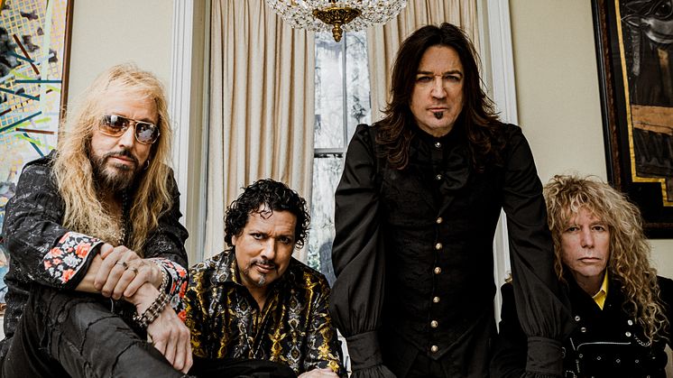Stryper_Photo_2023_04.jpg