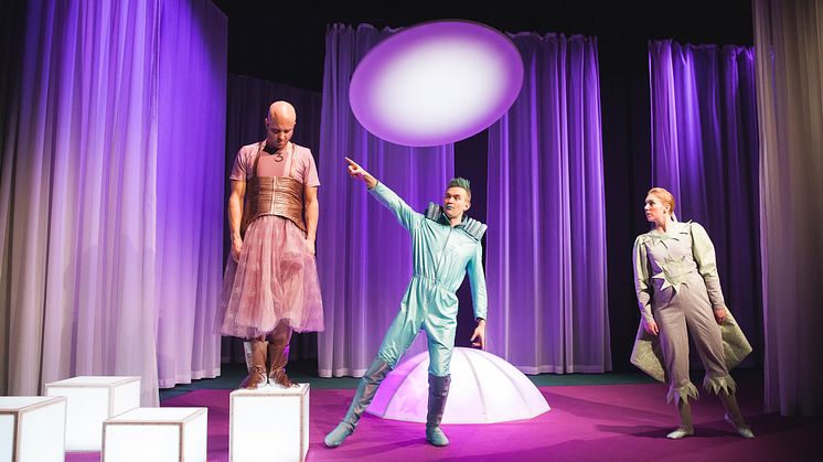 Trean står på huvudet - Våffelteater