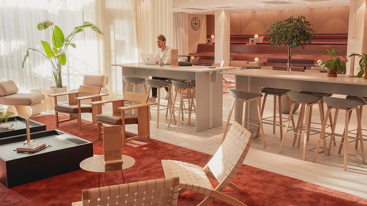 US_low_res_LOUNGE_YTOR--8.jpg
