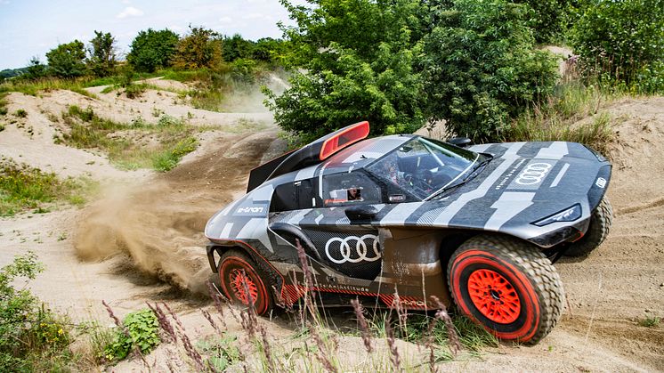 Audi RS Q e-tron (Dakar Rally)