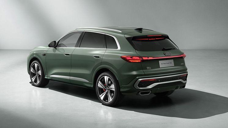 Audi Q5L (China only)