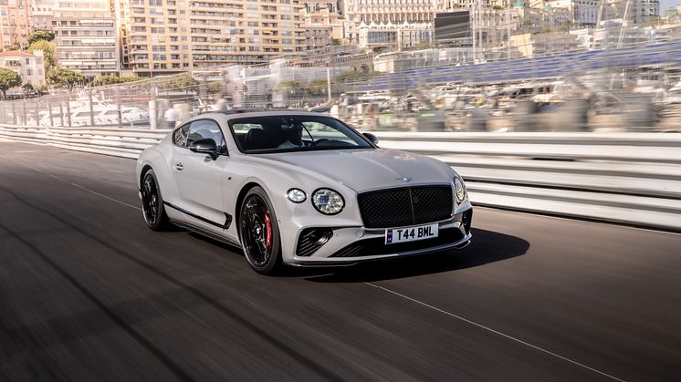 Bentley introducerer Continental GT S og GTC S: Performanceorienteret køreoplevelse par excellence