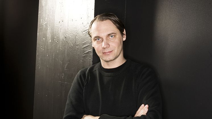 Mattias Andersson förlänger sitt uppdrag på Backa Teater