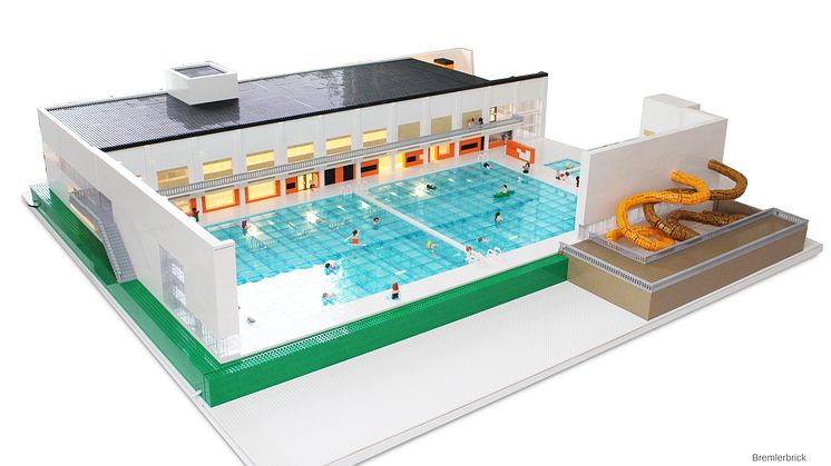 En skalenlig modell av Järfällas nya simhall finns nu att titta på i entrén till befintliga anläggningen Jakobsbergs simhall. Den nya simhallen kommer invigas våren 2018. Foto: Gabriel Bremler
