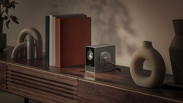 LG-CineBeam-Qube_2