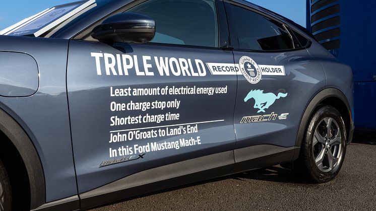 Triple record car
