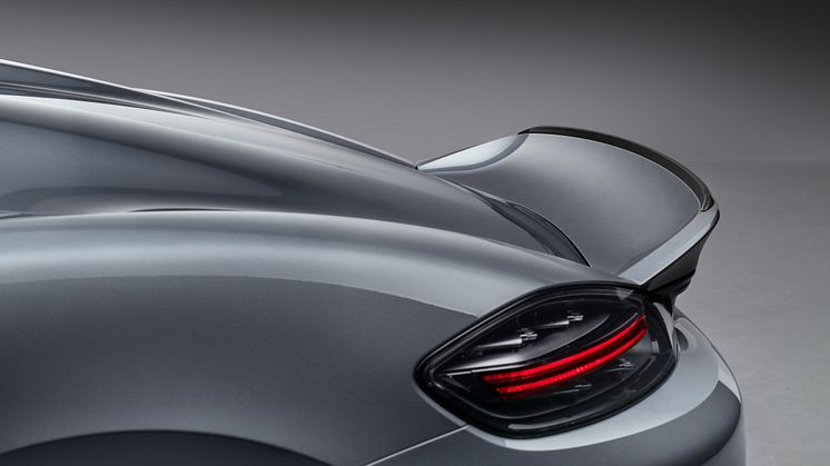 RG0006_718_Spyder_exterior_B__rzel