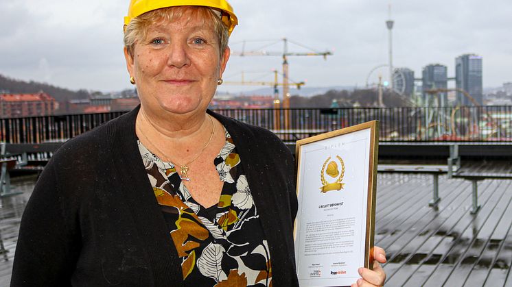 Liselott Bergkvist, regionchef Peab Bygg Bostad Väst, är Årets Byggchef 2020
