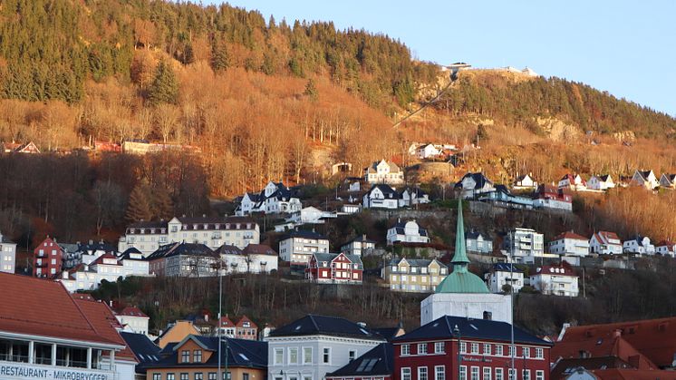 Bergen i solskinn