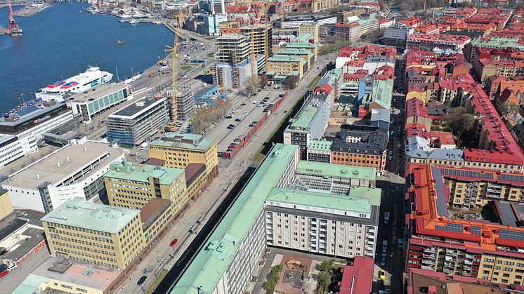 Nu startar förberedande arbeten på Masthuggskajen. Första Långgatan och Masthamnsgatan är först ut när spaden sätts i marken.