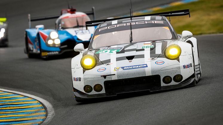 Porsche 911 RSR (91) Porsche Motorsport, Patrick Pilet, Kevin Estre, Nick Tandy 01