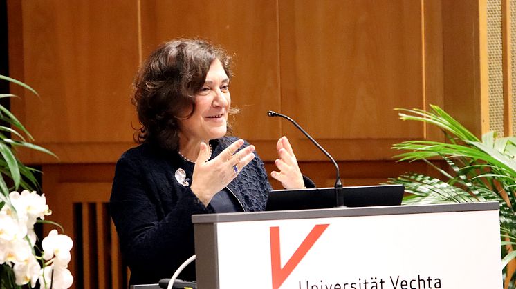 Die Preisträgerin des Höffmann-Wissenschaftspreises 2022 spricht beim entsprechenden Festakt in der Universität Vechta: Prof.in Dr.in Yesim Erim