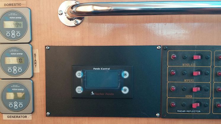 Image - Fischer Panda UK - The control panel for the Panda PMS 19i installed on a Tarquin 20m