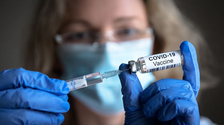 Nätfiskare missbrukar kända varumärken för att tjäna pengar på vaccinjakten