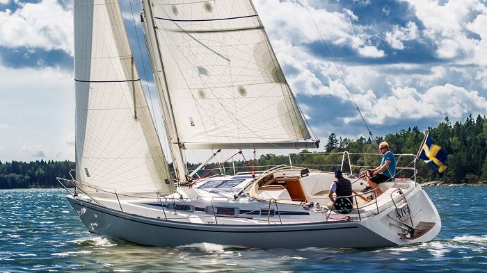 Linjett 34 är en av många svensktillverkade segelbåtar på Allt för sjön 2020.