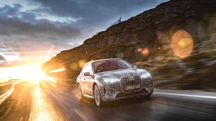 BMW iX i Norge