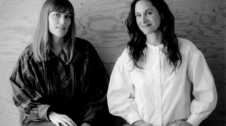 Julia Rodrigues & Francesca Astesani (South into North)