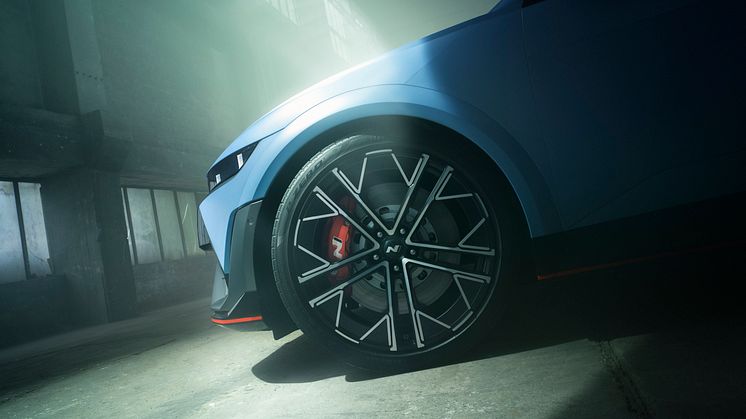 Hyundai-ioniq-5-n-detail-wheel_jpg