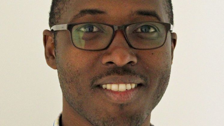 Nathanael Sirili, doktorand vid Institutionen för folkhälsa och klinisk medicin, Epidemiologi och global hälsa. Foto: Lena Mustonen.