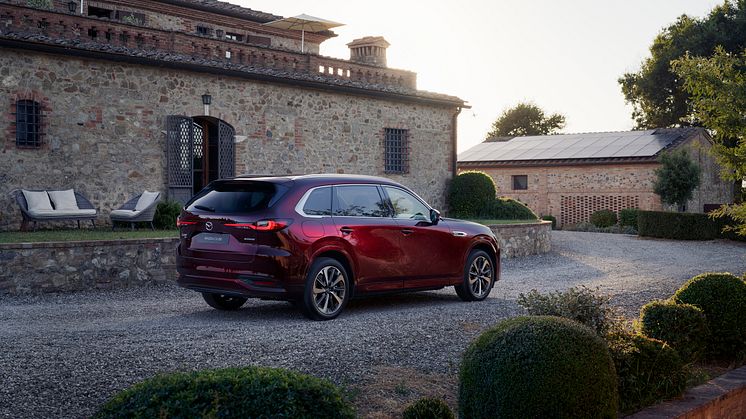 2024_mazda_cx-80_ar_still_12.jpg