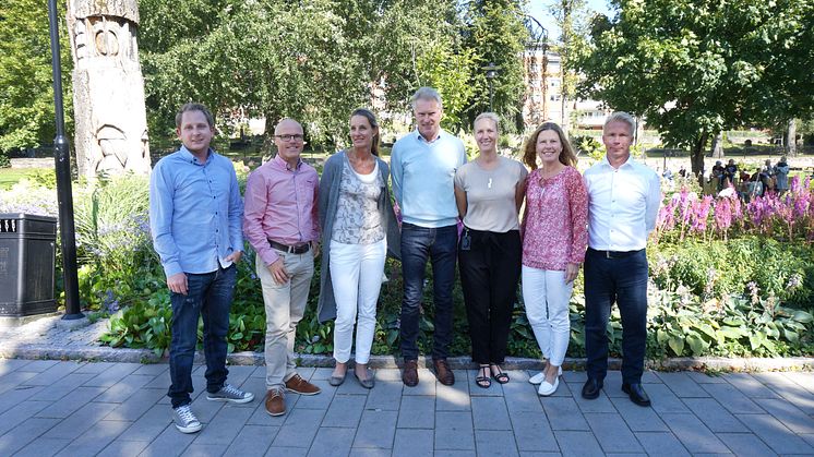 Byggherrar Åseberget, från vänster: Andreas Wingfors / PEAB, Mats Berntsson / Ytterbygg, Therese Kilenstam / Tornstaden, Peter Jakobson / Bokab, Anna Olá / Förbo, Helene Eriksson / HSB, Carmith Mårtensson / Wästbygg Projektutveckling