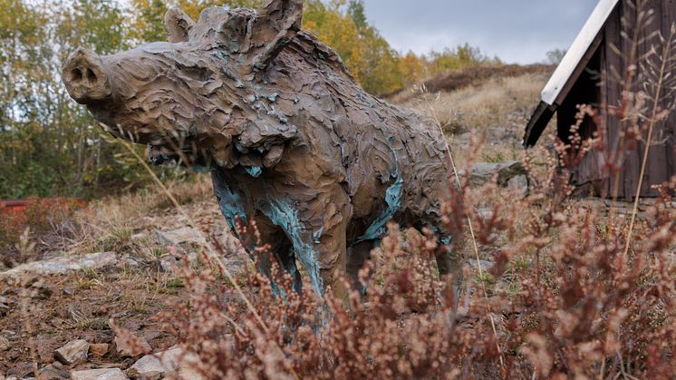 Purple Path_Wildschweine_Mit der Skulpturengruppe „Wildschweine“ von Carl Emanuel Wolff soll an den Gründungsmythos und die Bedeutung des Montanwesens entlang des PURPLE PATH erinnert werden_Fotograf Ronny Küttn.jpg