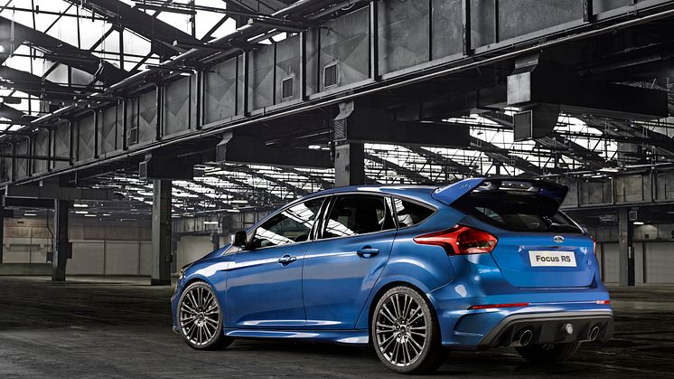 Ford viser nye Ford Focus RS; høyytelsesbil med innovativt firehjulsdrift-system