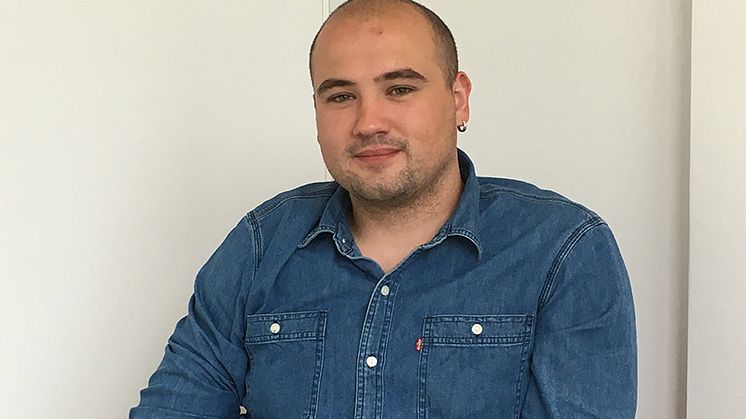 Dokumentering av möten och konferenser med hjälp av Artificiell intelligens, AI.  (Milan Stojanovic)