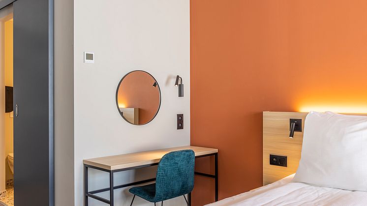 Standard Double Room - Antwerp 4