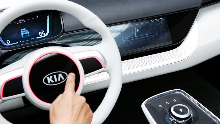 Kia HMI Cockpit 2