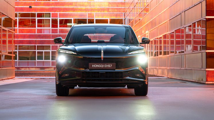 Hongqi_EHS7_lifestyle_28.jpg