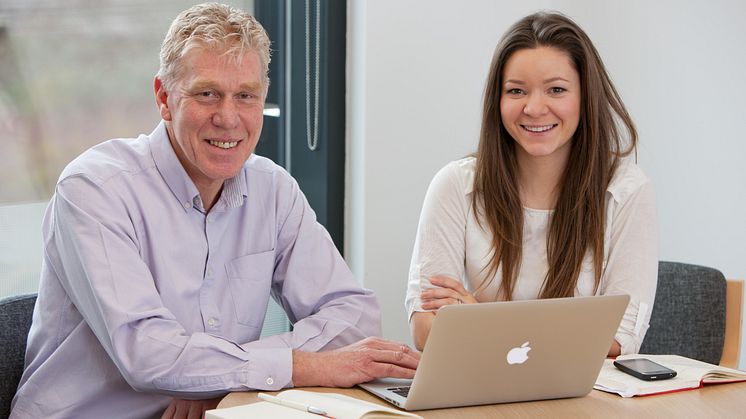 Keith Errey and Rebecca Weir bring extensive industry knowledge and unrivalled expertise in wireless healthcare technologies