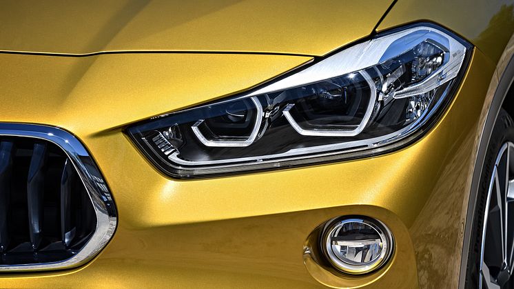 HELT NYA BMW X2
