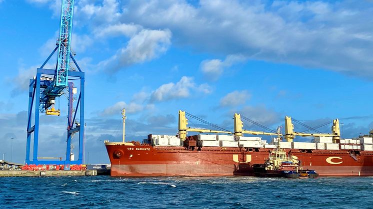 38 housing modules unloaded in Malmö