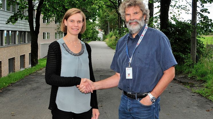 Ida Synnøve Hystad fra Aquastructures og Morten Berntsen fra Kiwa ser fram til å samordne kreftene og lanserer nå en totalpakke for havbruksnæringen.