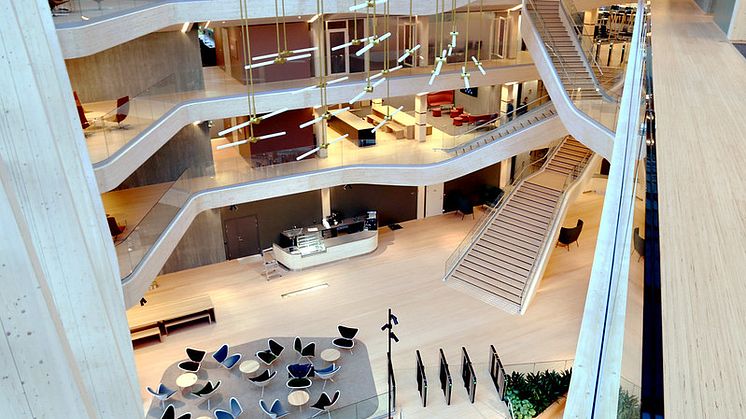Finansparken er Norges største næringsbygg basert på tre som bærende konstruksjoner. Foto: Øyvind Knoph Askeland, SpareBank 1 SR-Bank
