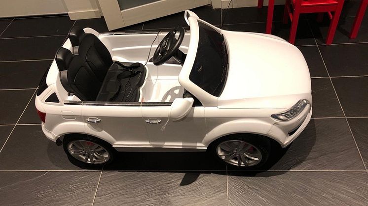 Elbil Audi Q7 Vit_1700kr