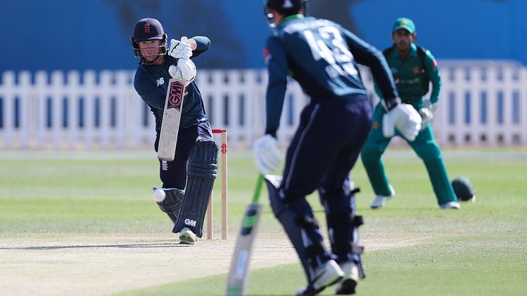 Alex Davies and Tom Kohler-Cadmore in action in the UAE. Image: Neville Hopwood