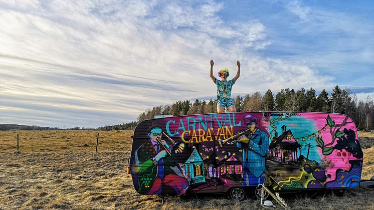 Vårstädning av Carnival Caravan