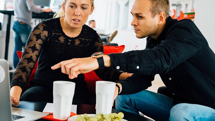Syv grunner til at norske bedrifter velger å kommunisere i nyhetsrom 