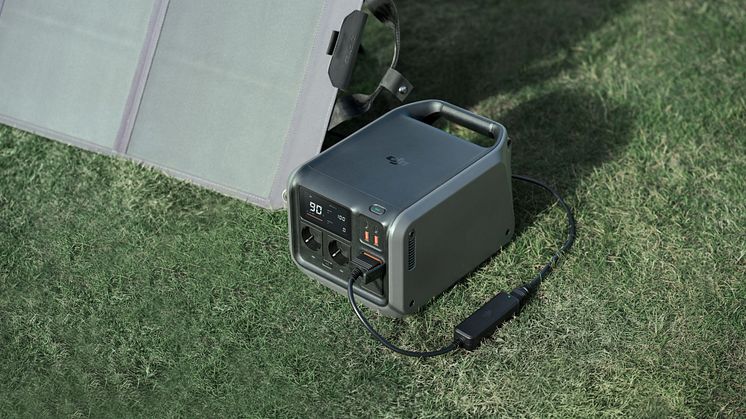 car charger plug+100w solar panel_EU.jpg