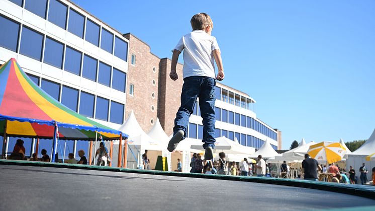 glückskind-Inspirationstag im dm-dialogicum: Das Familienprogramm von dm feiert 10. Geburtstag
