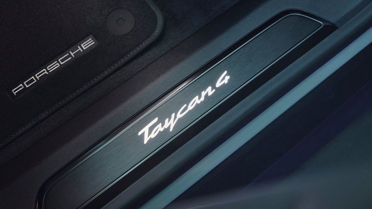 Porsche Taycan 4
