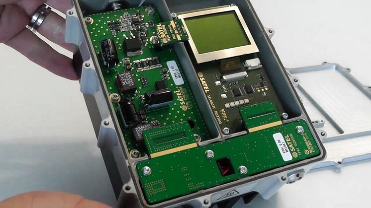SATELLINE-EASy isärmontering av radiomodem